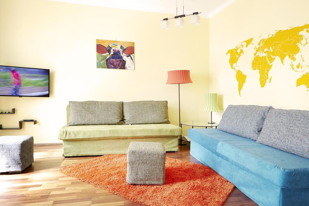 Lovely Funky Flat Near Royal Park *