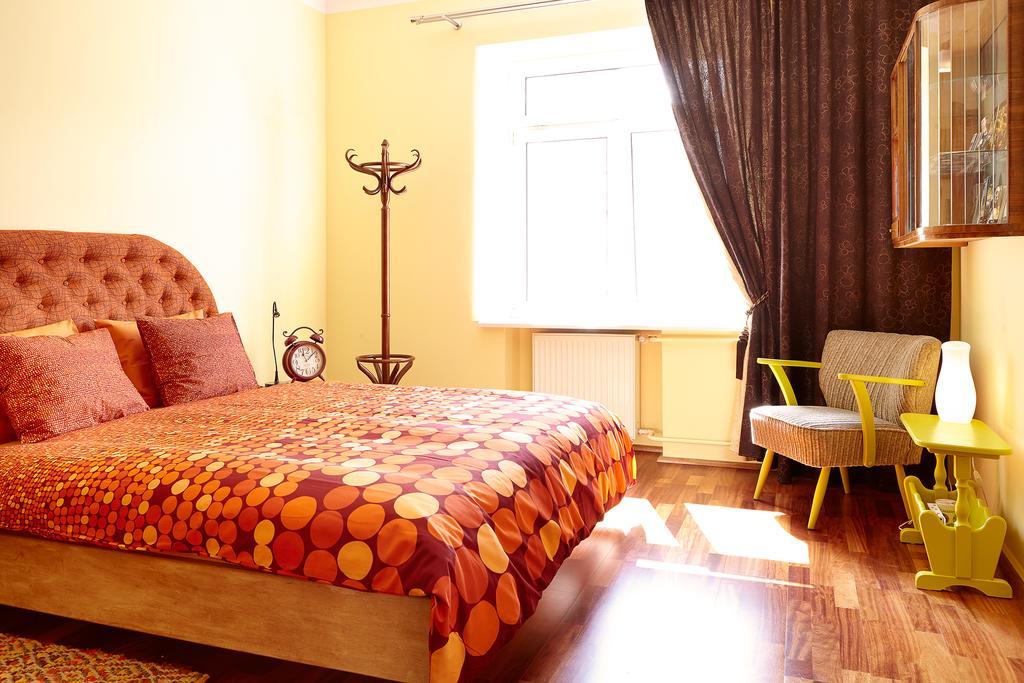 Lovely Funky Flat Near Royal Park Apartment *